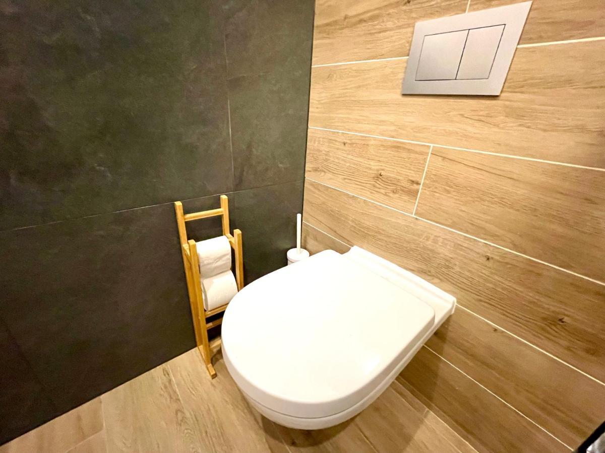 Riversidesuite. Krakow Luaran gambar