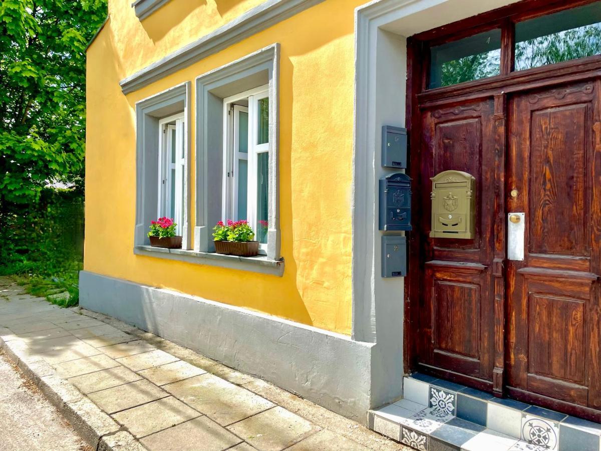 Riversidesuite. Krakow Luaran gambar